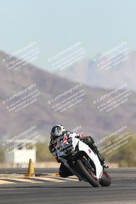 media/Oct-26-2025-Race Pace (Sun) [[c1447ca738]]/Verified/4-Turn 14 (1040am)/